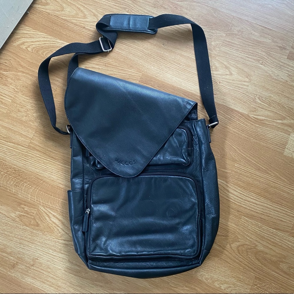 NEVER USED Bellino Leather Messenger Bag